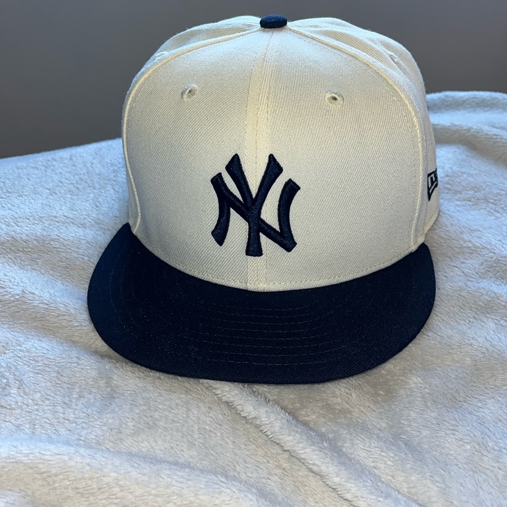 New York Yankees Alt color 7 /14 New Era cap